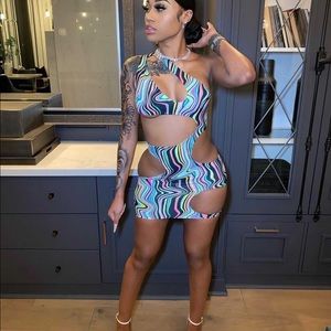 Dress size small never with brand new